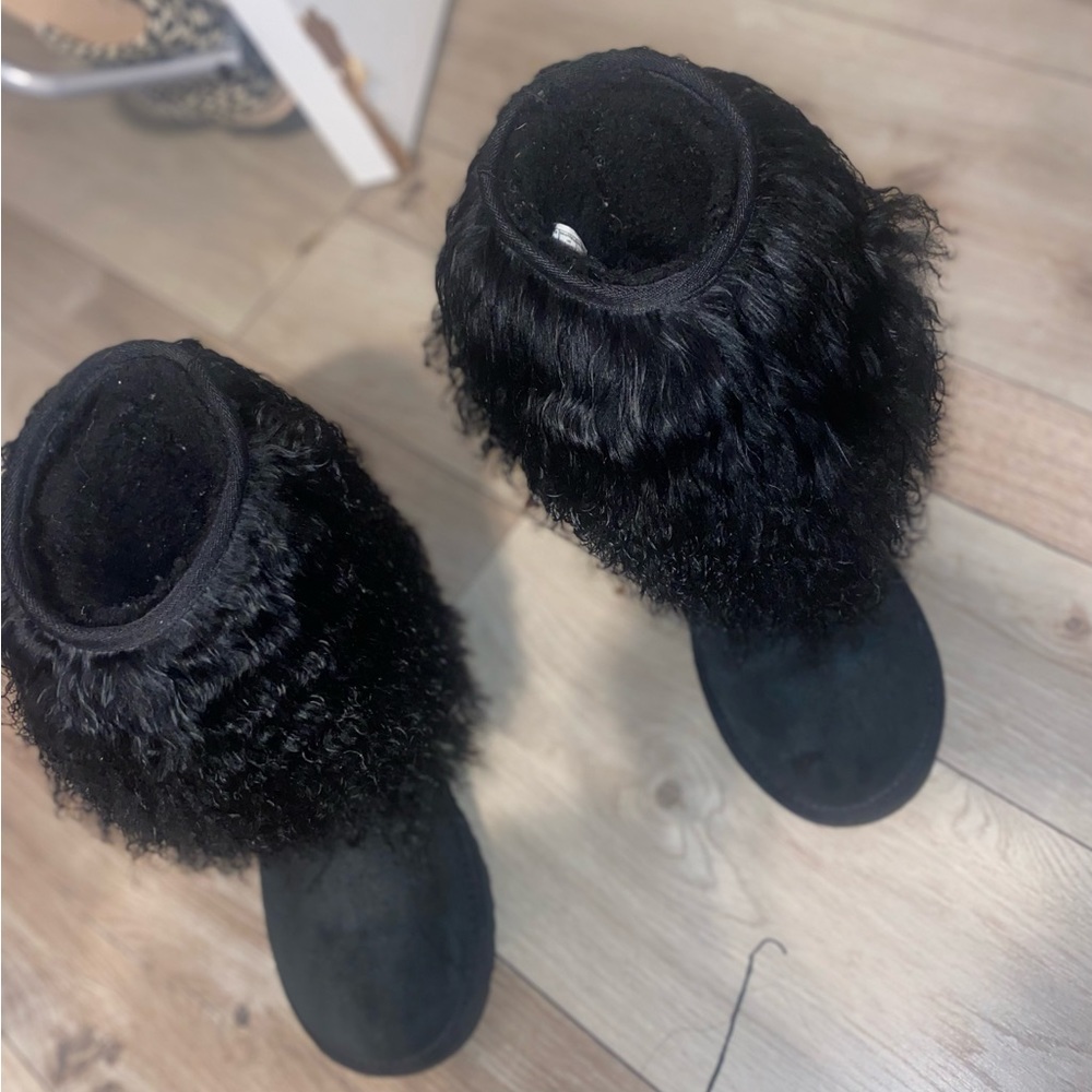 Women uggs size 7